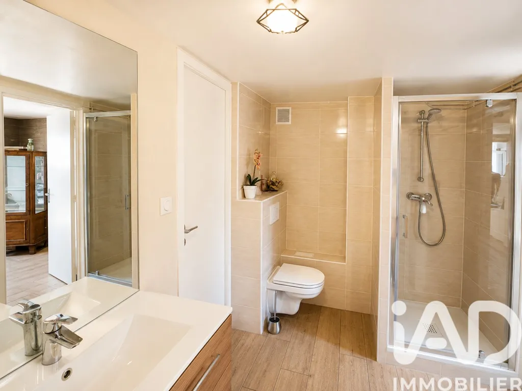 5-room house in Sainte-Geneviève-des-Bois