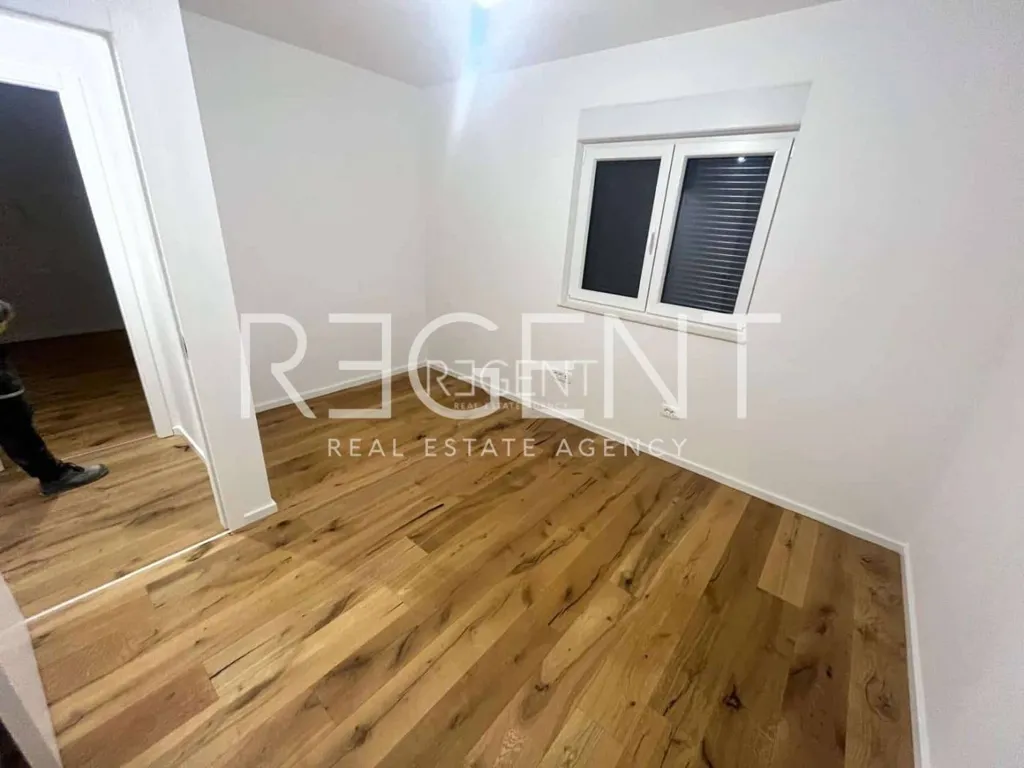 Toad - Luxury Apartment with Pool in Sukosan, Zadar