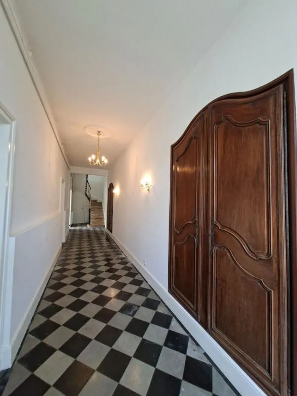 Hallway - Master House with Pool in Saint-Estèphe
