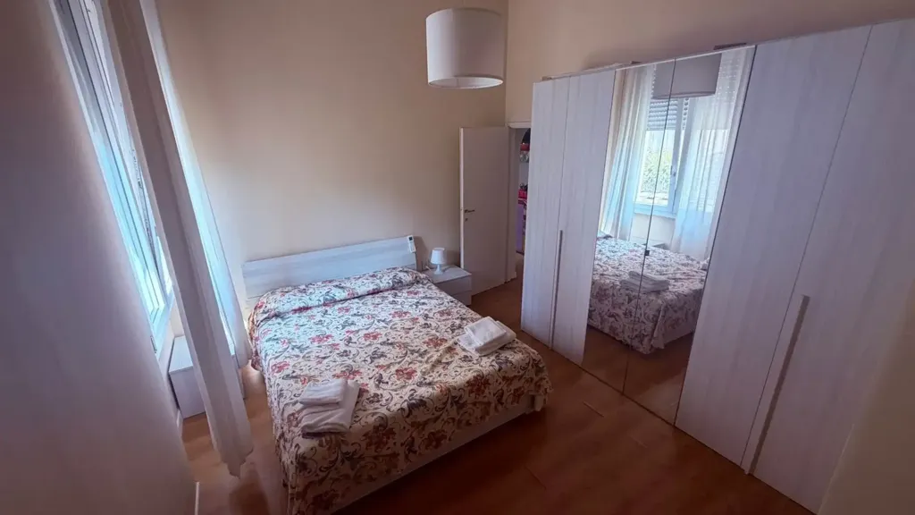 Chambres - Armed Bilocale with Terrace in Florence