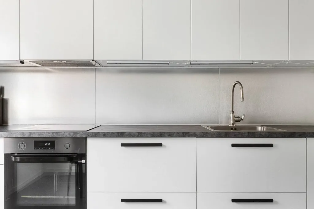 Cuisine - Renovated Two-Bedroom Flat with West View in Surte