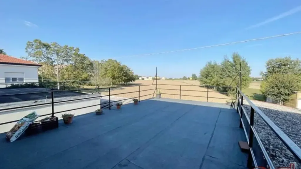 Terrasse - Rustic Villa with Terraces in Finale Emilia