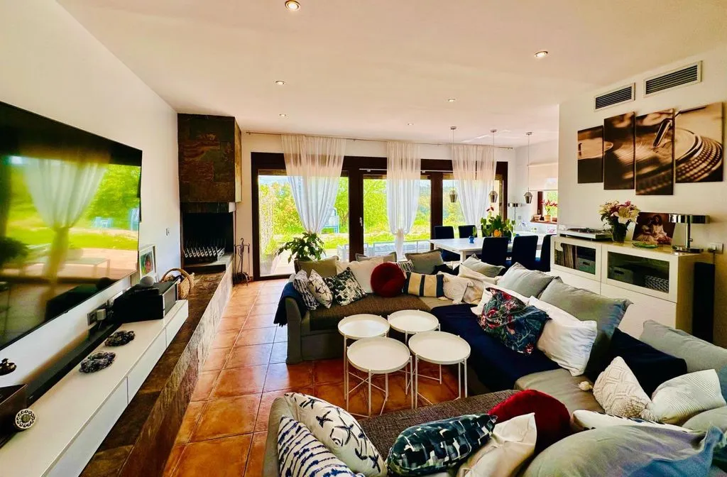 Séjour - Luxury Detached House with Pool in Badajoz