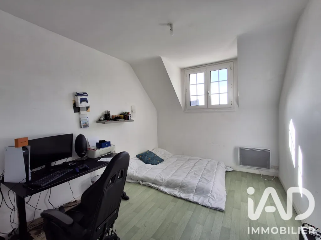 Magamistoad - Commercial Property with Bar/Crêperie in Gestel