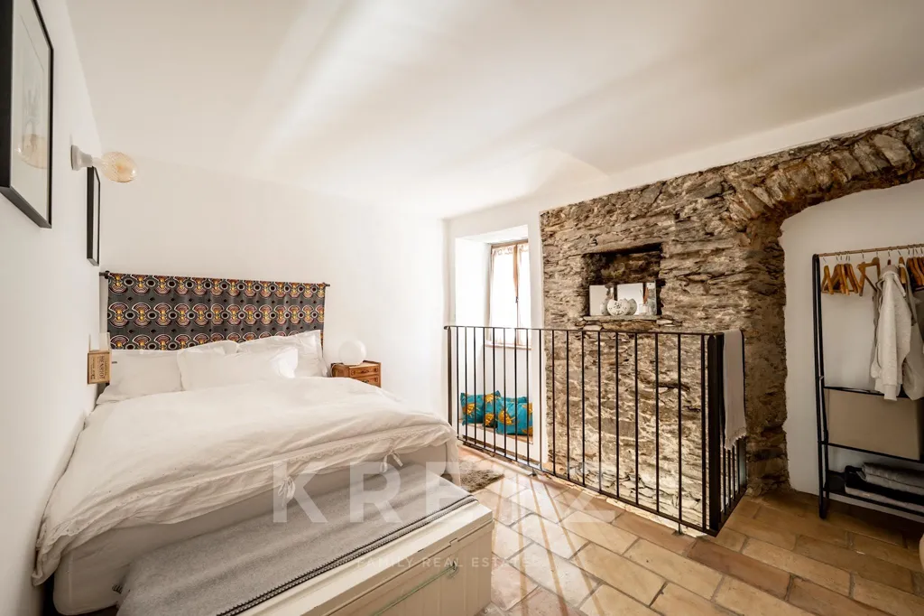 Chambres - Maison de Village Rénovée avec Vue Mer à Centuri