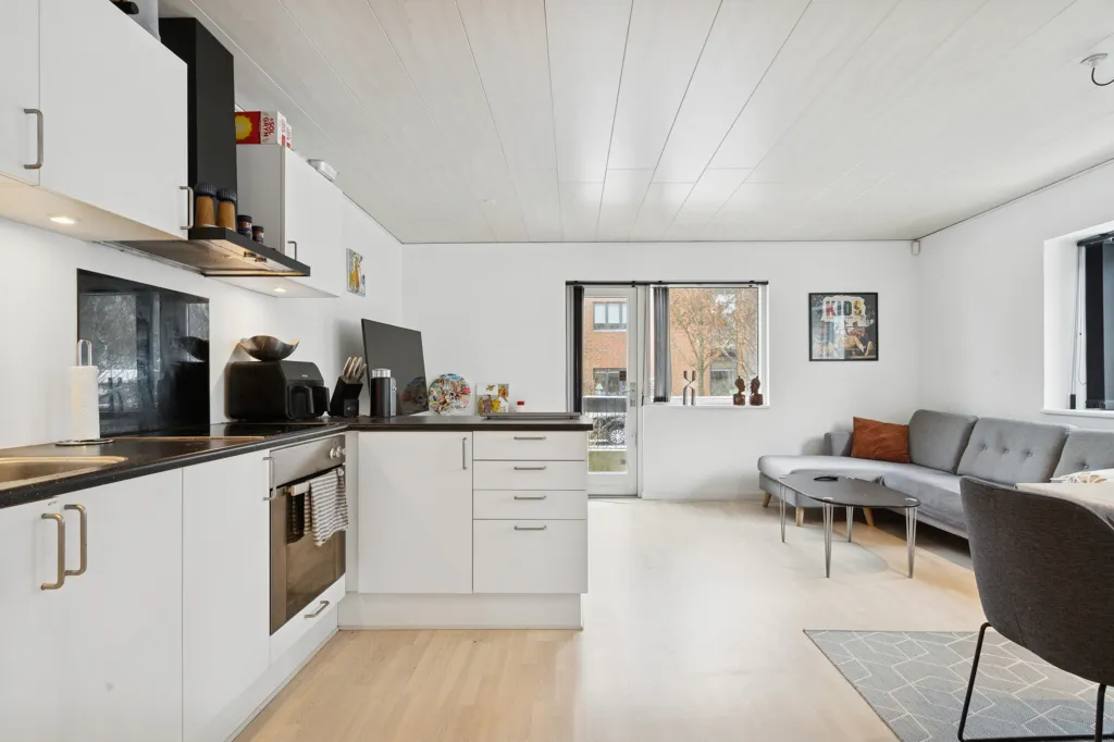 Cuisine - Apartment with Balcony in Randers