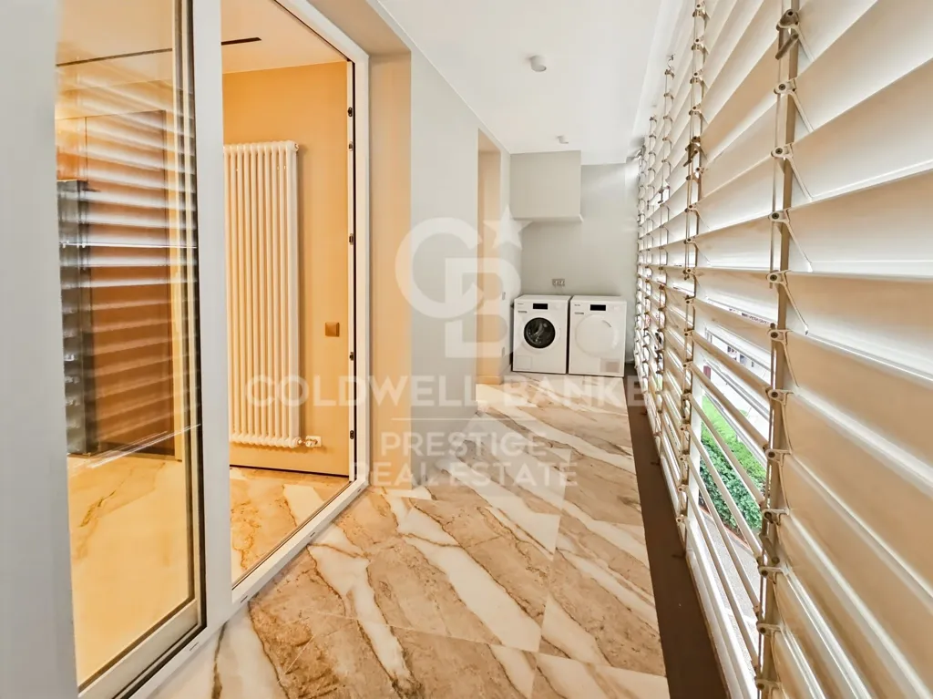 Hallway - Spacious Flat with Terrace in Exclusive Barcelona