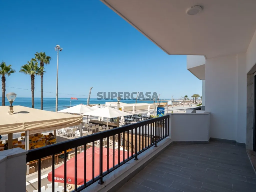 Balcony - 3-Bedroom Flat with Sea View in Loulé