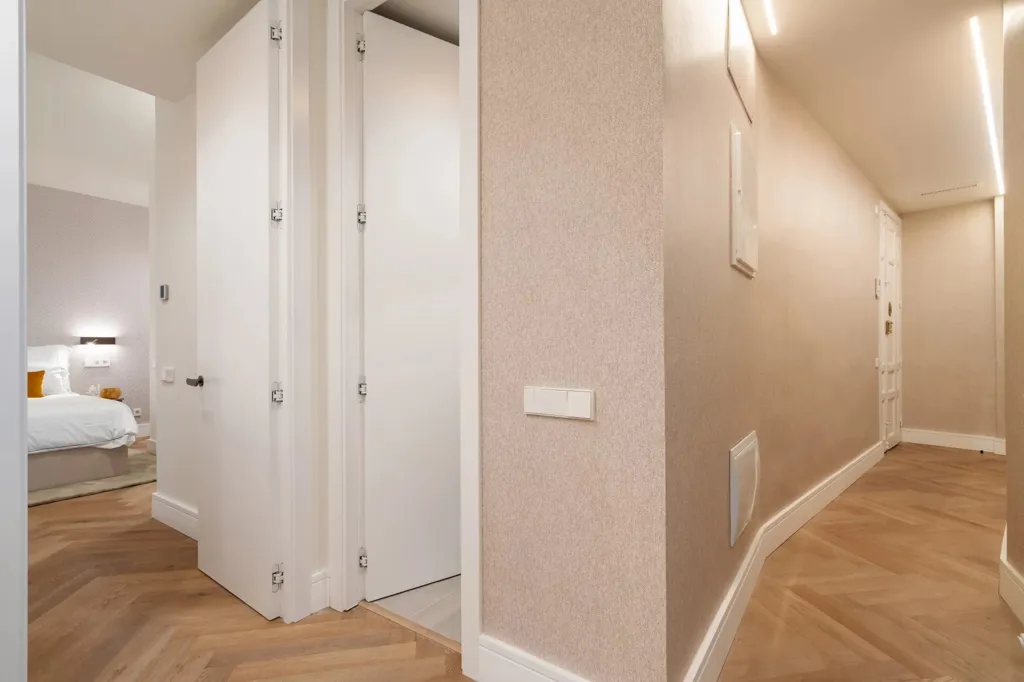 Esik - Apartment with Balcony in Chamberí