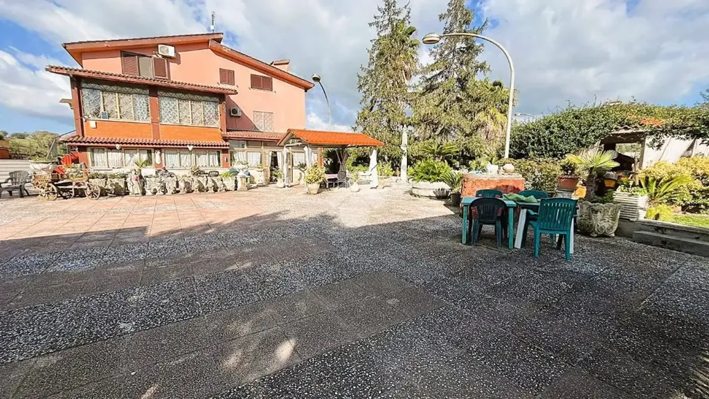 Terrasse - Villa with Garden in Ardea