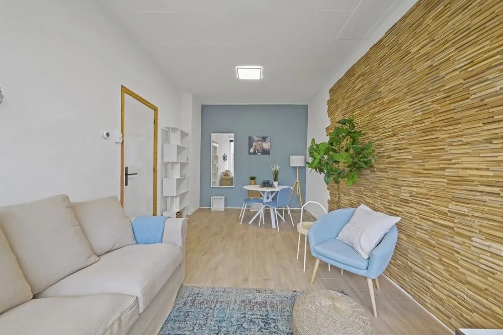 Séjour - Gemeubled 2-Bed Apartment with Balcony in Schiedam