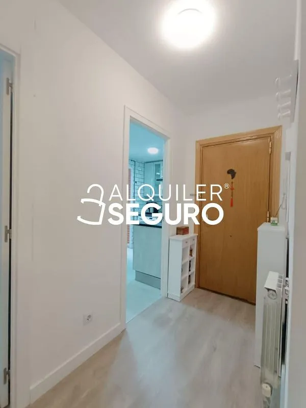 Esik - Apartment with Pool and Terrace in Restón