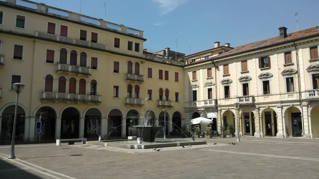 Bifamiliar Villa with Terraces in Mogliano Veneto