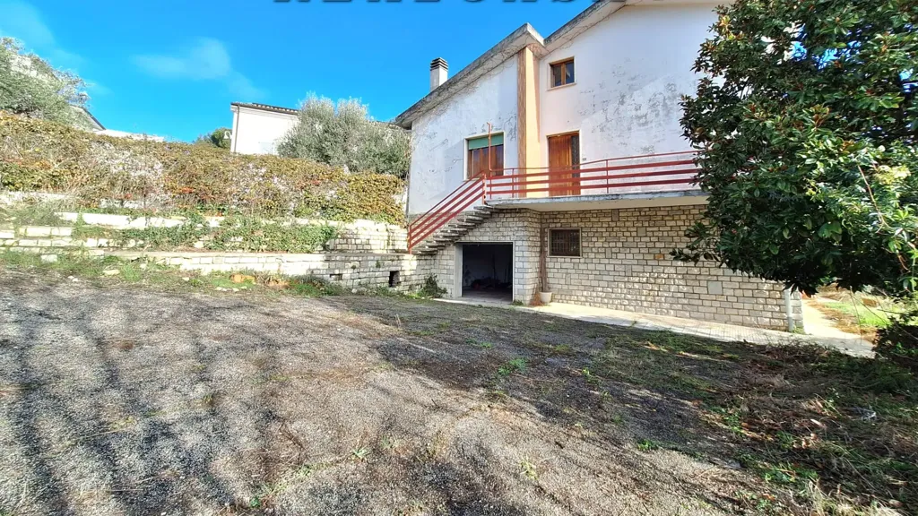 Välivaade - Independent House with Large Garden in Osimo