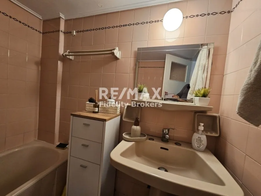 Vannitoad - Apartment with Sea View in Glyfada Centre