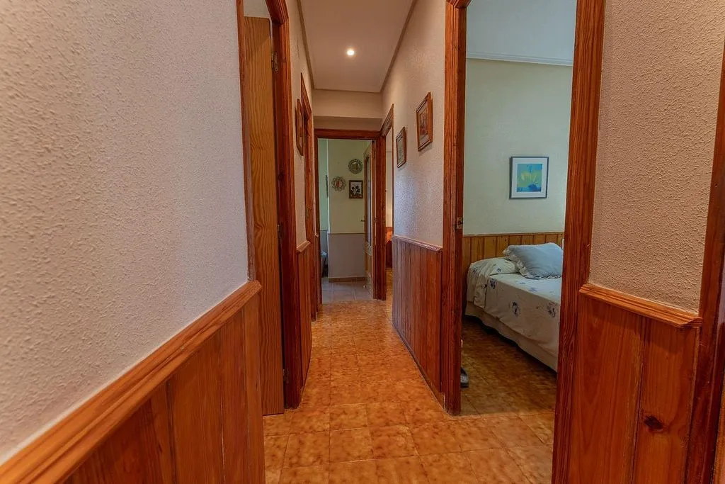 Esik - Chalet with Pool in El Altet