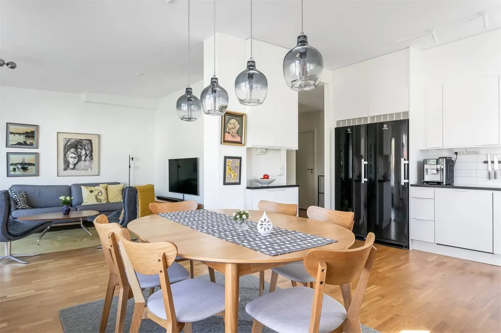 Sala da pranzo - Apartment with Large Terrace in Järfälla