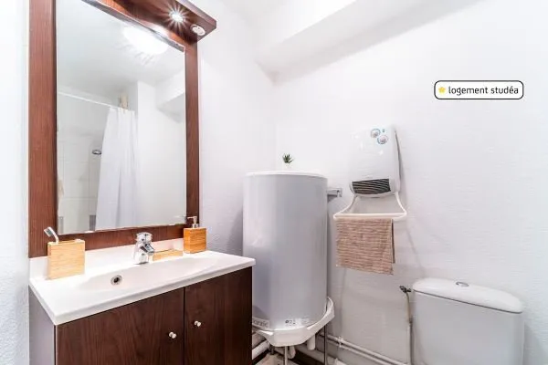 Salles de bain - Studio Meublé en Résidence Étudiante à Villeneuve-d'Ascq