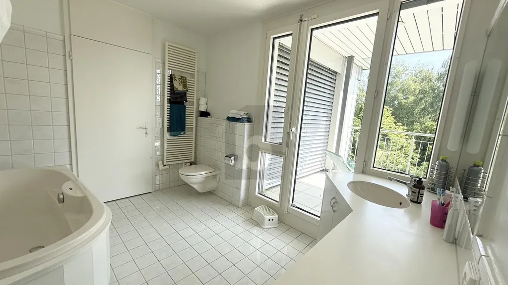 Salles de bain - Attic Apartment with Studio in Bern