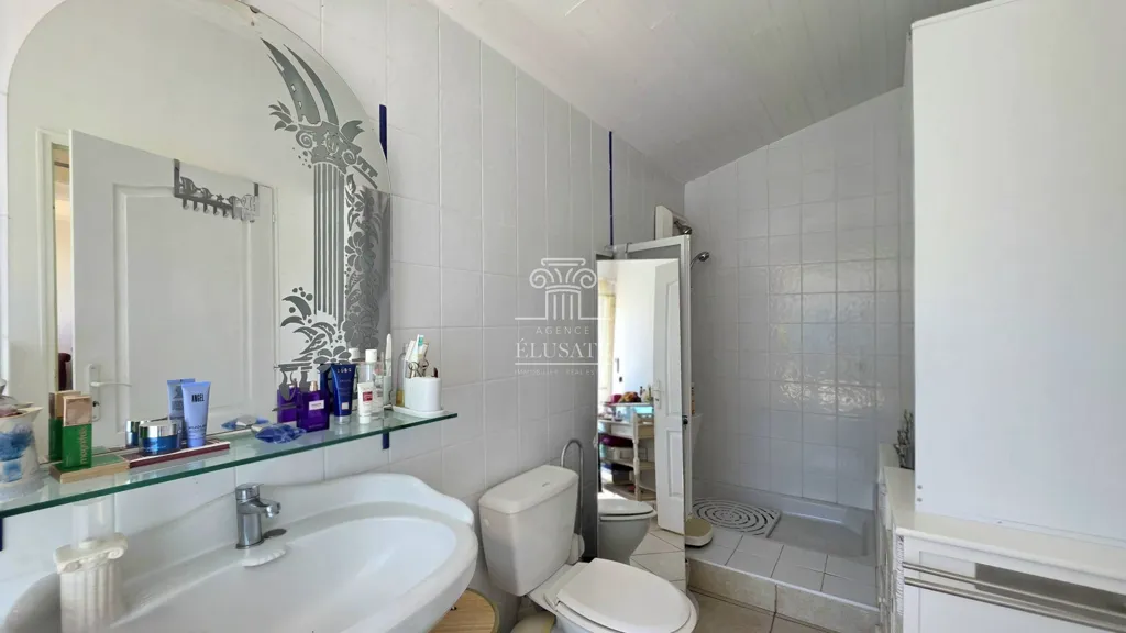 Salles de bain - Maison en Pierre avec Jardin en Campagne près de Montréal