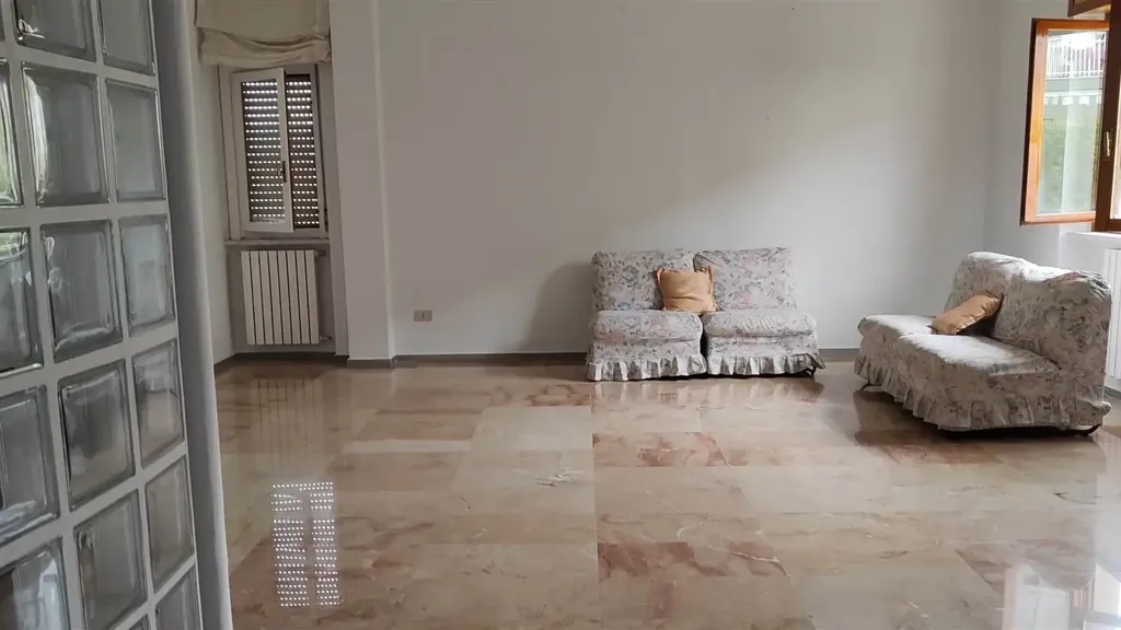 Séjour - Large Apartment with Three Terraces in Castrolibero