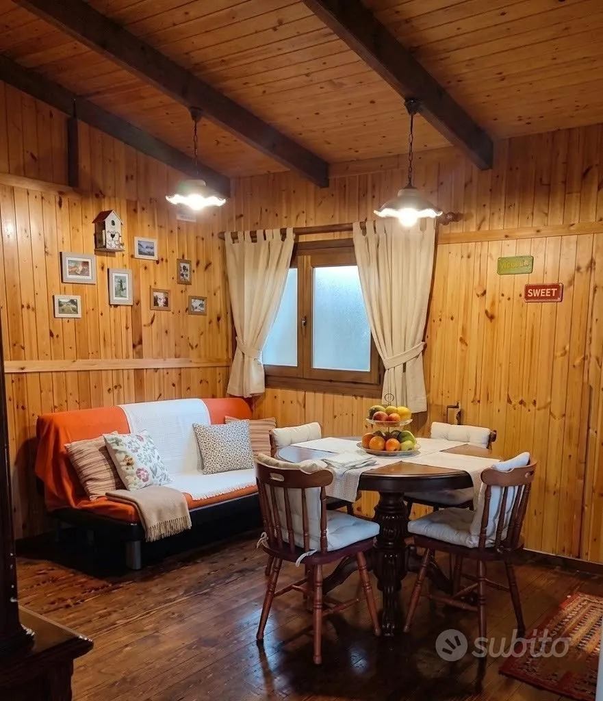 Söögituba - Chalet with Garden in Pescasseroli