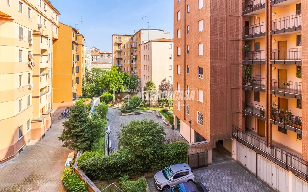 Giardino - Studio Flat with Metro Access in Milan