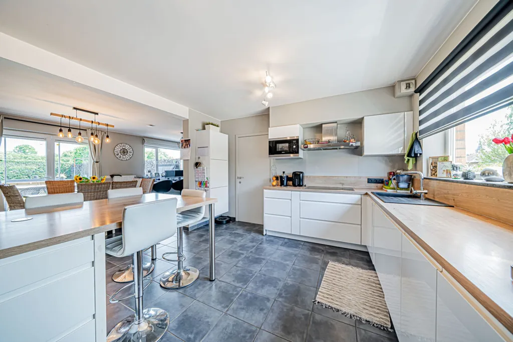 Cucina - House with Pool in Haillot