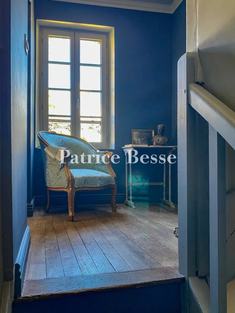 Entrée - Relais de Poste du 19e avec Jardin à l'Yonne