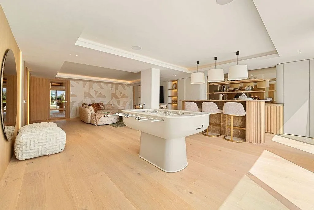 Elutuba - Modern Villa with Pool in Nueva Andalucía
