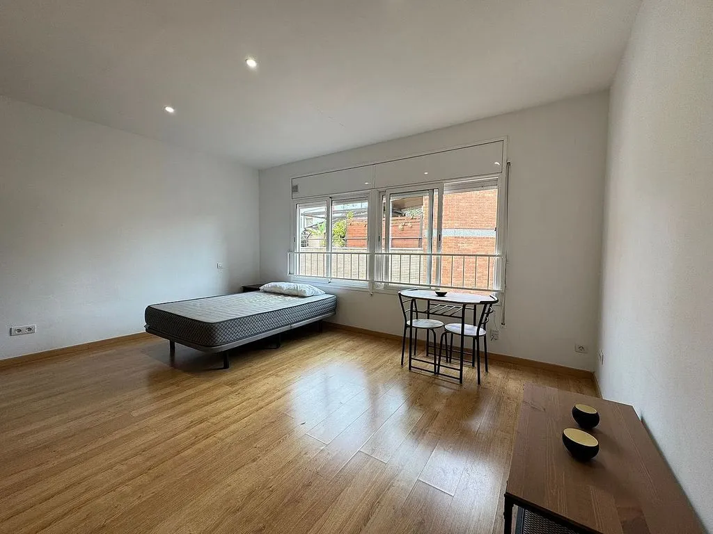 Chambres - Ample Loft in Central Molins de Rei