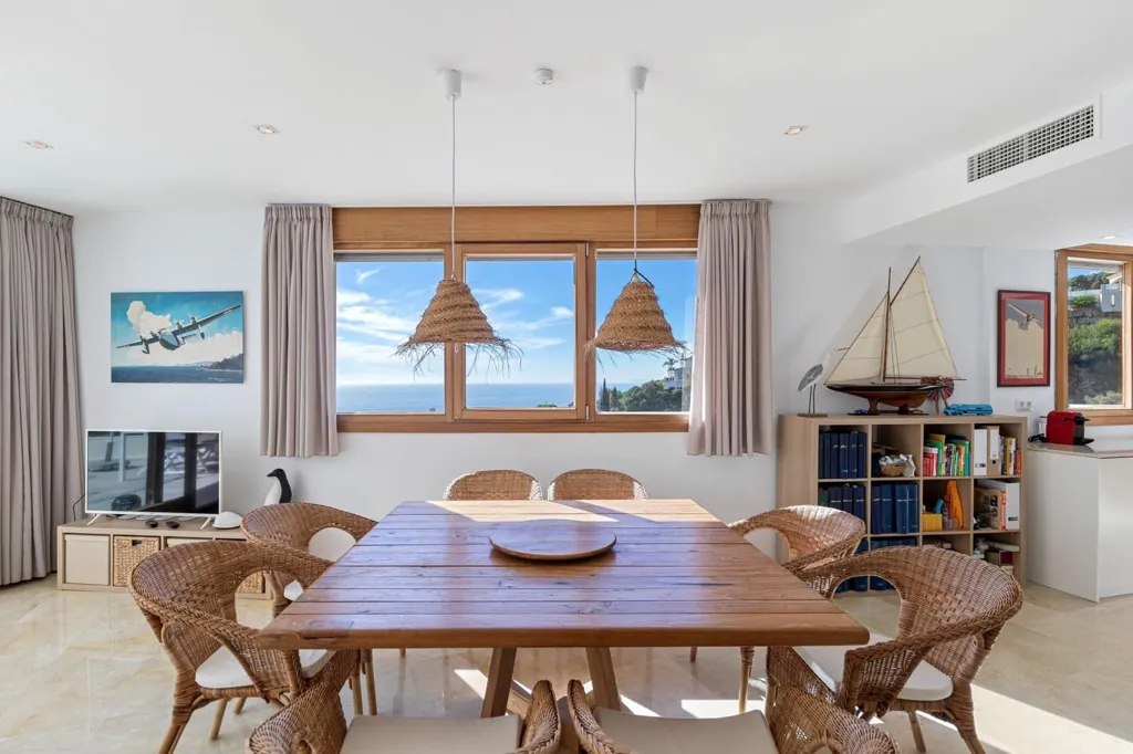 Söögituba - Penthouse with Sea View in Marbella