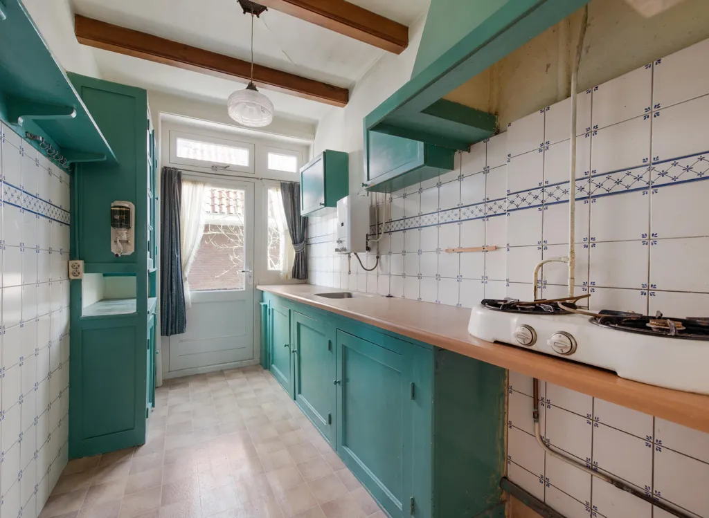 Cucina - Spacious Apartment with Balcony in Haarlem