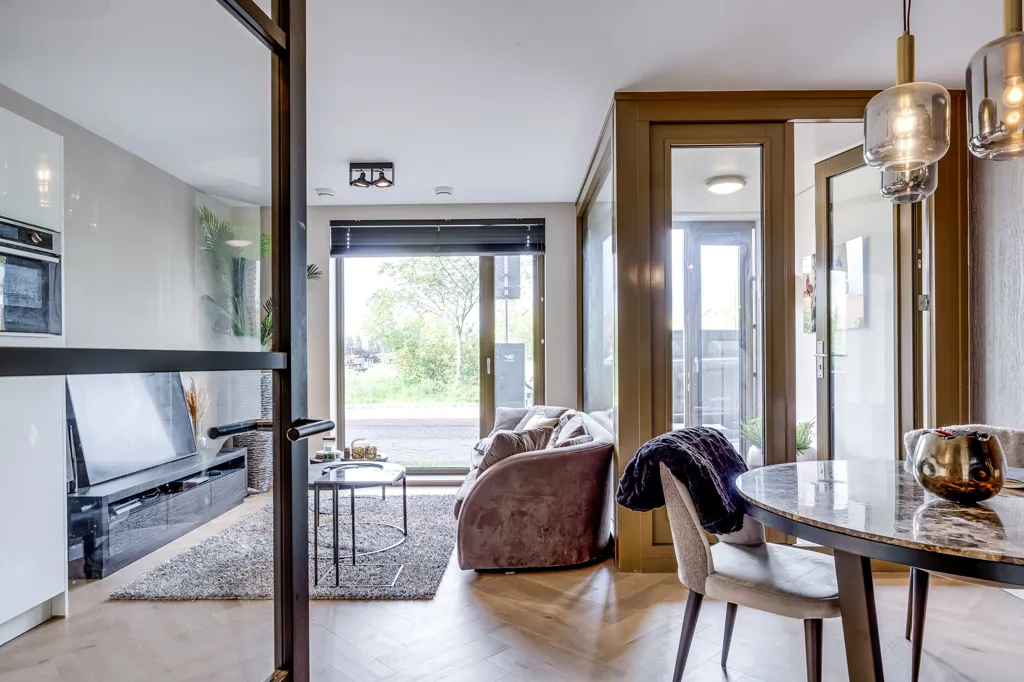 Söögituba - Modern Flat with Patio in Leeuwesteyn
