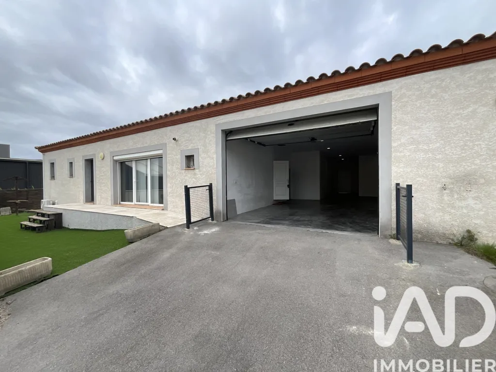 Esterno - Four-Bedroom House with Pool in Narbonne
