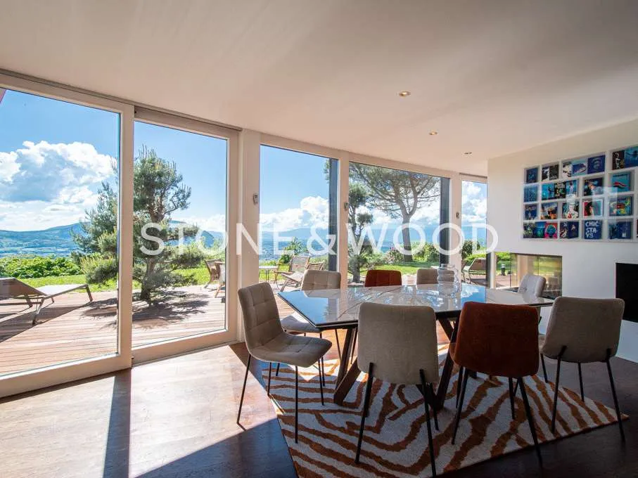 Söögituba - Architect-Designed Villa with Panoramic Views in Cranves-Sales