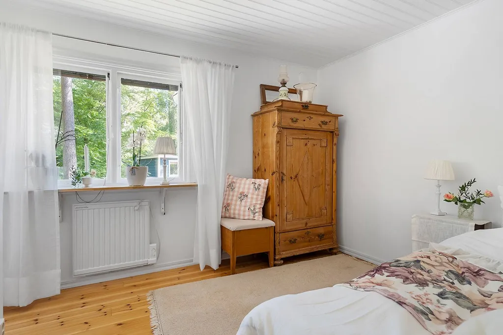 Magamistoad - Villa with Mature Garden in Fältvägen
