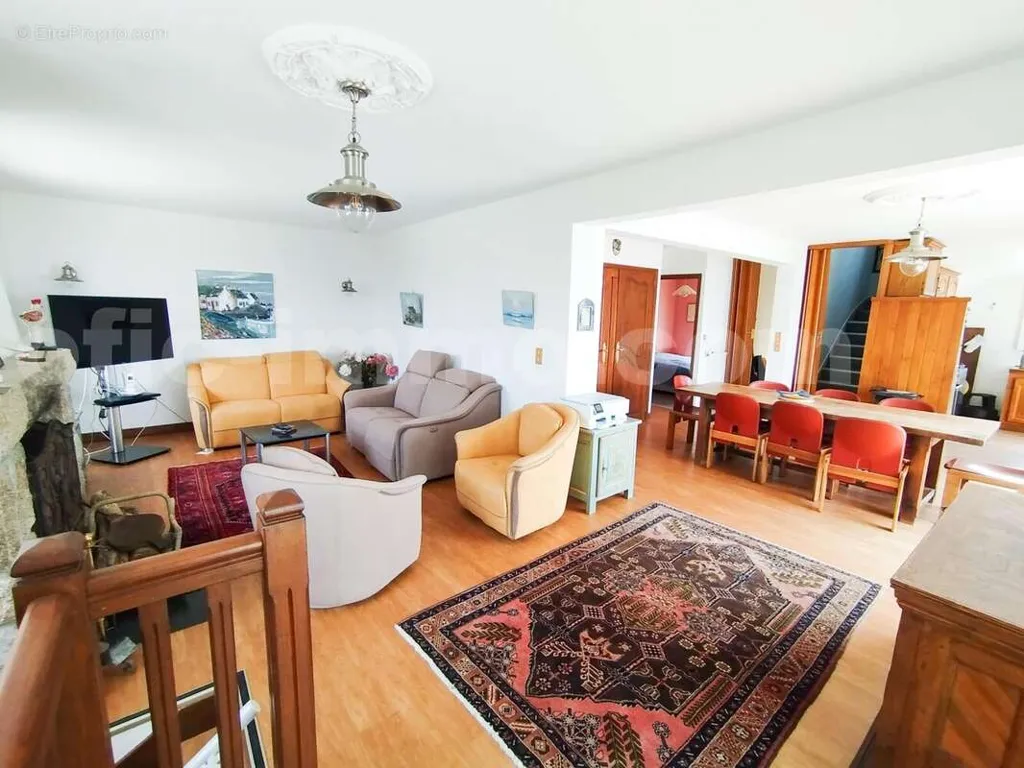 Elutuba - House with Sea View in Saint-Gildas-De-Rhuys