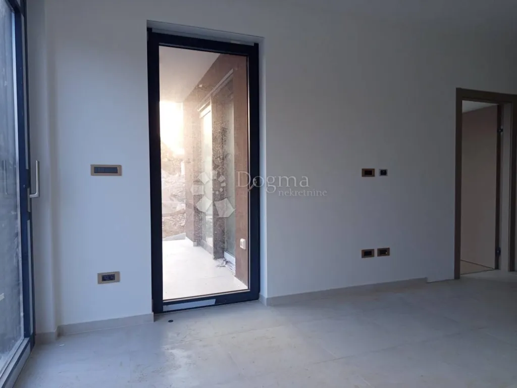 Rooms - Modern Ground Floor Apartment with Balcony in Medulin