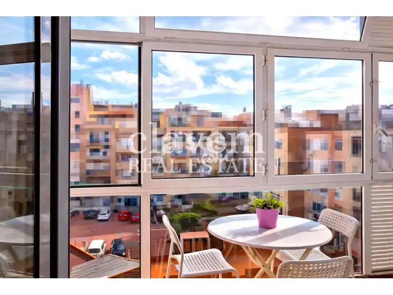 Rõdu - Characterful Apartment with Balcony in L'Esquerra de l'Eixample
