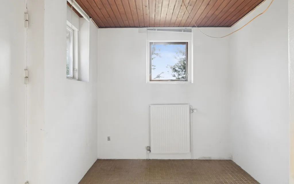 Pièces - Classic 70s Villa with Garden in Beder