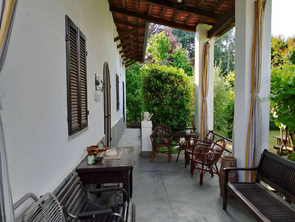Terrace - Independent Villa with Private Garden in Barge