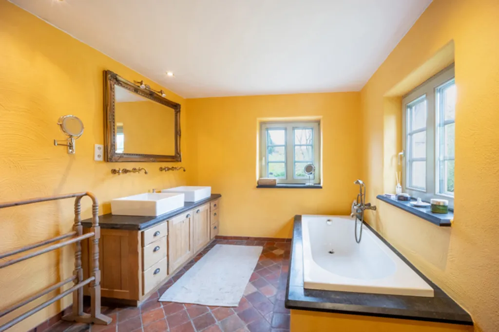 Salles de bain - Maison avec Piscine et Jardin à Soumagne
