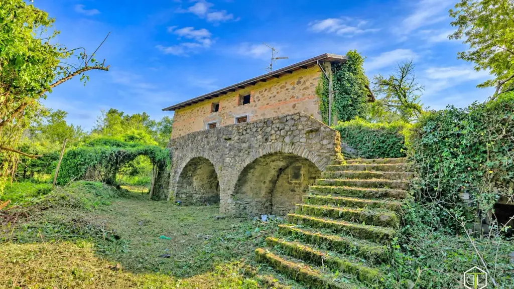 Exterior - Rustic Stone Cottage with Panoramic Terrace in Mulazzo