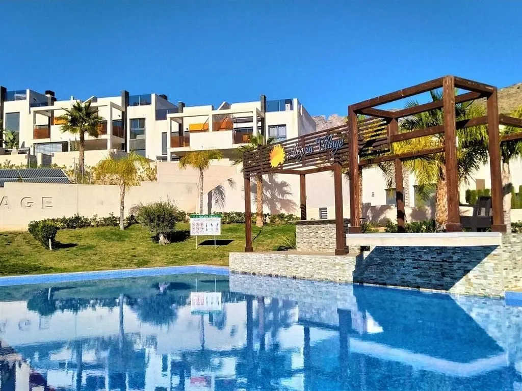 Piscina - Apartment with Private Garden in Finestrat