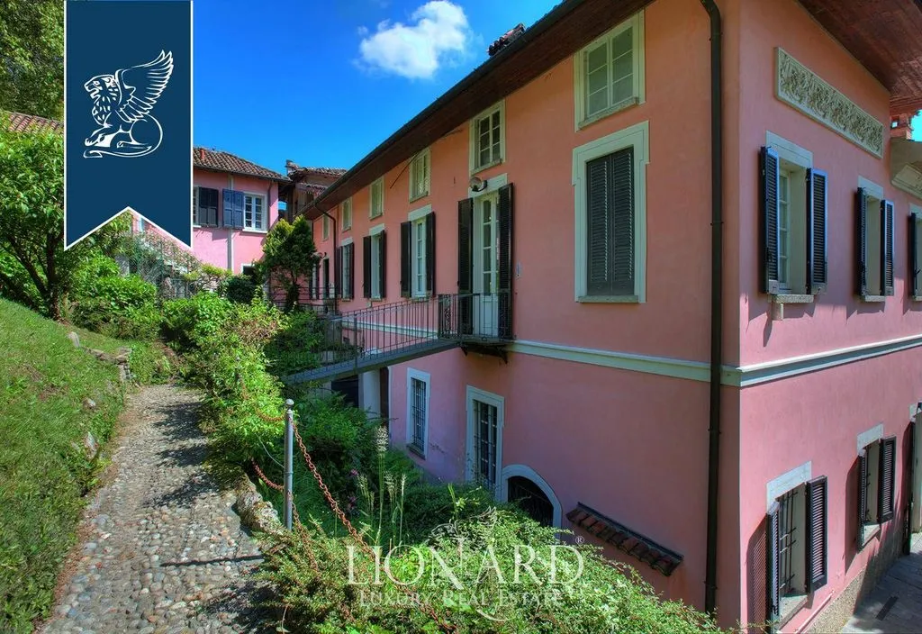Välivaade - Historical Villa with Park in Albese Con Cassano