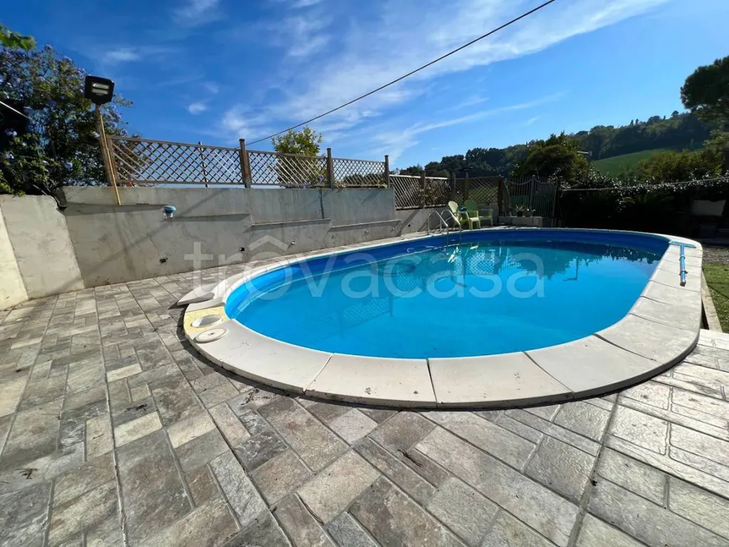 Bassein - Semi-Detached House with Pool near Pesaro