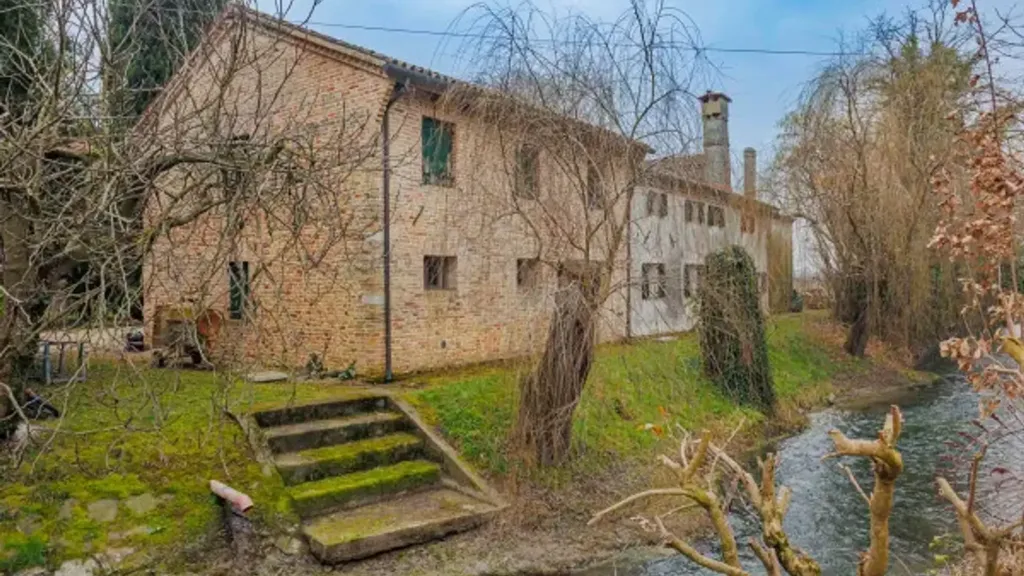 Välivaade - Rustic House with Portico near Treviso