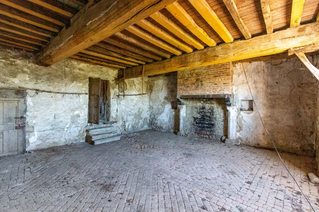 Pièces - Maison de Caractère avec Hangar à Saint-M'Hervé