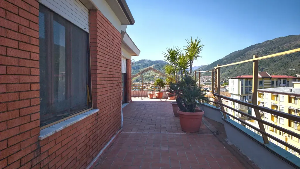 Balcon - Penthouse with Panoramic View in Massa Centre